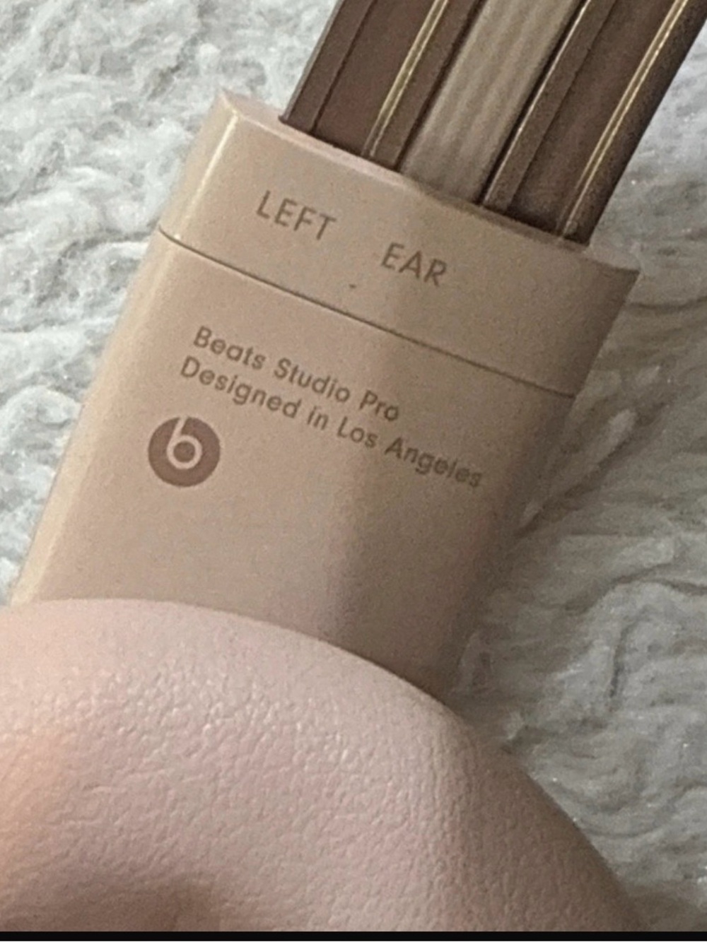 Beats Studio Pro x Kim Kardashian Bluetooth Noise Cancelling Headphones - - Picture 2 of 13
